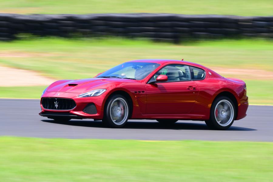  Maserati GranTurismo MC 2017 года  (AU) (фото 3 из 3)